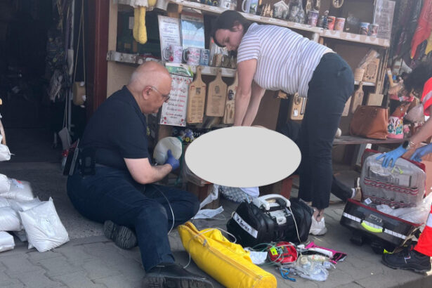 video raed arafat a salvat la praid o femeie careia i s a facut rau si a intrat in stop cardiac seful dsu a resuscitat o 10 minute 6843373678dd4