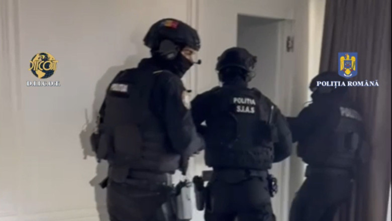 Rețea mondială de trafic de droguri pe dark net, demontată: mai mult de 600.000 de utilizatori. Ce dovezi au fost confiscate în România 1 video retea internationala de droguri pe dark net destructurata peste 600 000 de utilizatori ce probe au fost ridicate din romania 68512d938a1cb