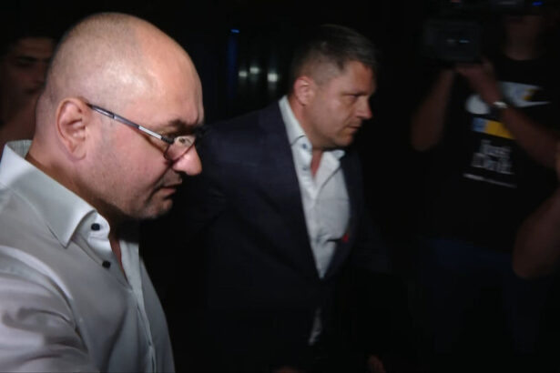 video seful jandarmeriei braila isi cumparase un avion desi era certat de sotie ca are datorii stenograme 684bfa30c23ce