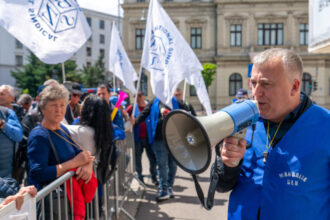 video sindicatele au sedinta astazi pentru a stabili noi proteste din cauza ordonantei austeritatii 68623494620a6