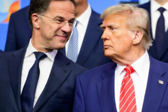 video taticul a ajuns acasa mesajul publicat de casa alba dupa revenirea lui trump de la summitul nato 685d3c441cc9a