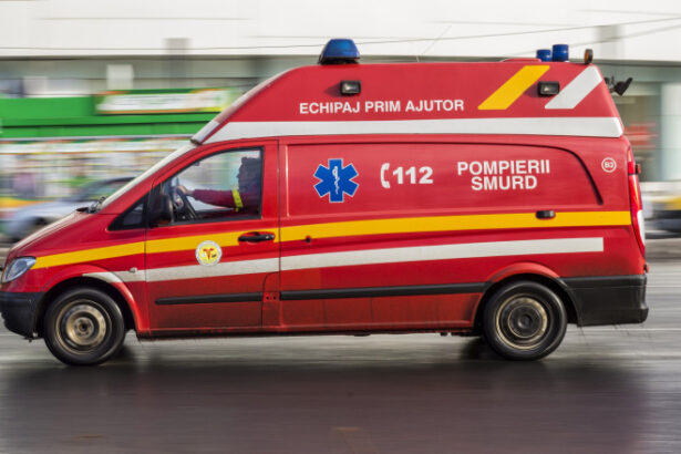 video un lift in care se aflau patru persoane intre care un copil s a prabusit la timisoara 68514ae387d42