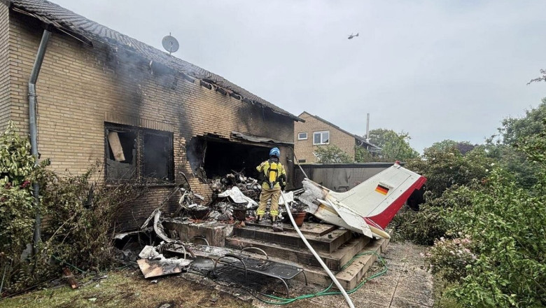 videofoto accident aviatic in germania o aeronava usoara pilotata de o femeie de 71 de ani a lovit o cladire doi morti inclusiv pilotul 683c2dcfdfb75