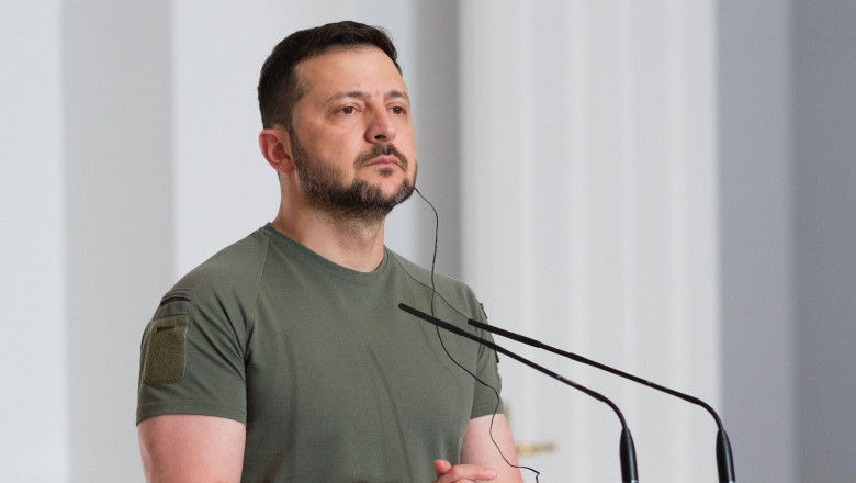 Volodimir Zelenski dezvăluie un plan inovator pentru a contracara agresiunile rusești. Ucraina intensifică fabricarea dronelor de apărare 1 volodimir zelenski anunta o noua strategie impotriva atacurilor rusesti ucraina isi accelereaza productia de drone interceptoare 6856c35b5700a