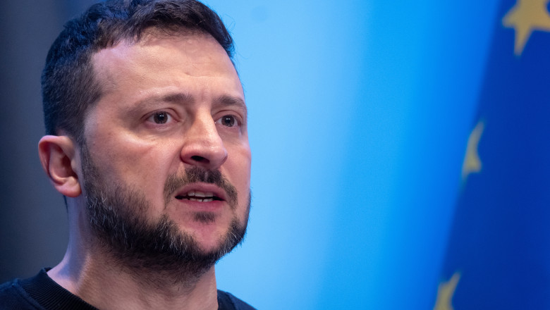 Zelenski solicită țărilor europene din NATO să susțină militar Ucraina cu 0,25% din PIB. 1 volodimir zelenski le a cerut statelor europene din nato sa ajute militar ucraina cu 025 din pib 685b001cb2581