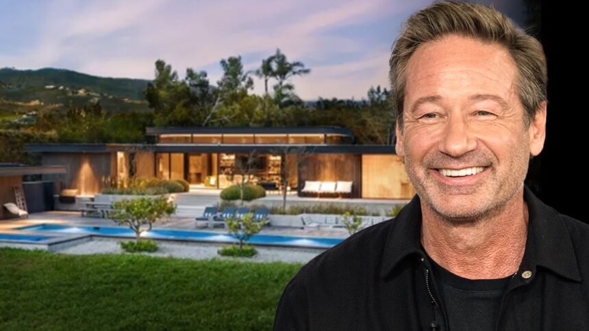 David Duchovny, starul din 'X-Files', își vinde casa din Malibu pentru 11 milioane de dolari. 1 x files star david duchovny sells malibu home for 11m 685d62b58ca26