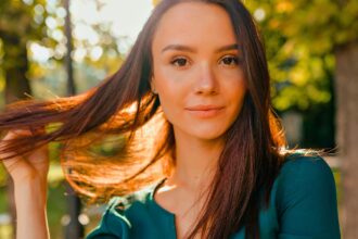 11 unnecessary lies parents tell other parents in order to feel better about themselves 68804c159de1d