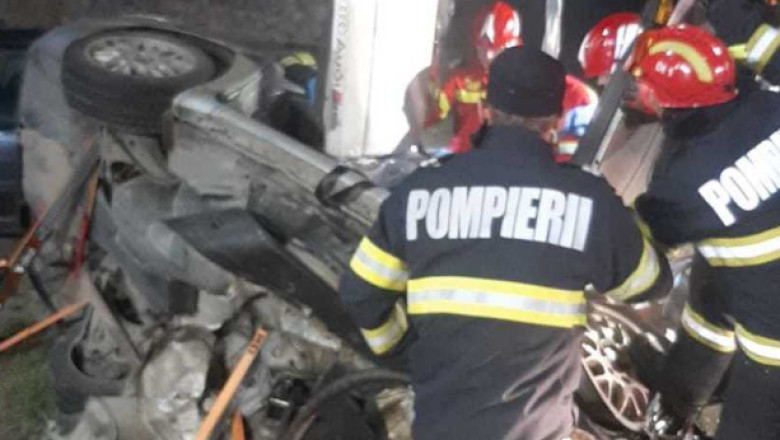 Tragedie pe drumurile din Bihor: Un mort și un rănit grav în urma unui accident rutier. 1 accident grav de circulatie in judetul bihor o persoana a murit si alta este ranita incadrata la cod rosu medical 68708e4edaeb5