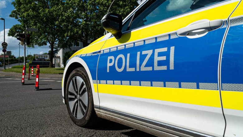 Tragedie pe autostradă în Germania: un autobuz cu 55 de pasageri s-a răsturnat, provocând cel puțin 20 de răniți. 1 accident grav in germania un autobuz cu 55 de persoane s a rasturnat pe autostrada sunt cel putin 20 de raniti 68679410ac178