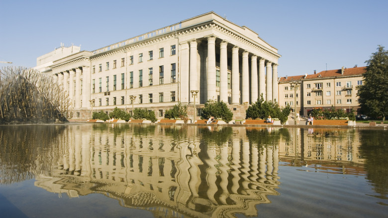 Lituania în stare de alertă: evacuarea de urgență a premierului și a președintelui Parlamentului 1 alerta in lituania premierul si presedintele parlamentului au fost evacuati de urgenta 686fd94aceafa