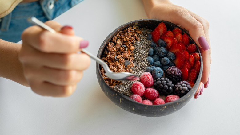 Superaliment plin de antioxidanți, recomandat de experți pentru întărirea sistemului imunitar. 1 aliment nutritiv bogat in antioxidanti recomandat de specialisti pentru sustinerea unui sistem imunitar echilibrat 6868be277ed88