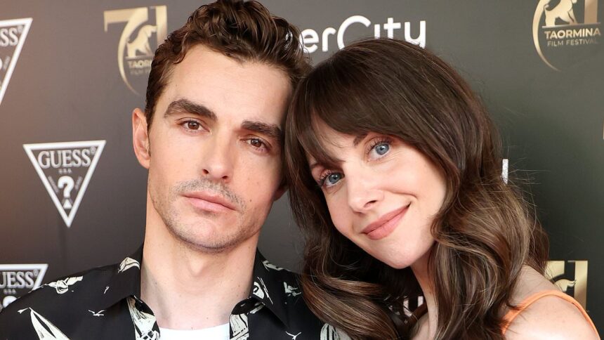Alison Brie și Dave Franco, criticați pentru un gest controversat într-un filmuleț scurs pe internet. 1 alison brie and dave franco are blasted for nasty public act in leaked tmi clip 6877bd7987a95