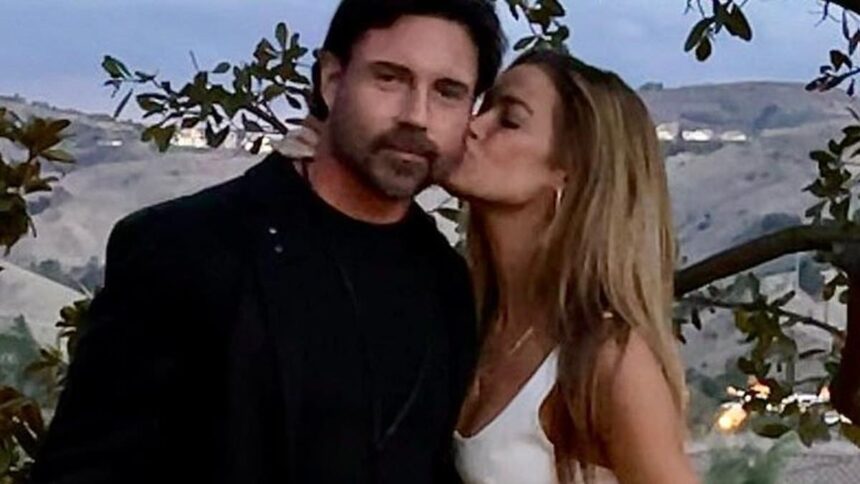 Toate indiciile că Denise Richards și Aaron Phypers se îndreaptă spre divorț: zvonuri despre o aventură lesbiană și o amenințare înfricoșătoare. 1 all signs denise richards and aaron phypers would divorce from lesbian affair rumors to that chilling threat 686dab891c96e