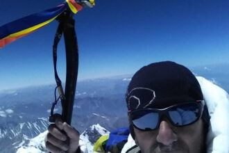alpinistul horia colibasanu a ajuns in varful muntelui nanga parbat 8 125 metri este al 11 lea varf de peste 8 000 m din cariera 6867a6ee45115