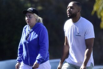 amanda bynes goes for a power walk with pal jalen hemphill in los angeles after losing weight 6871476b2ffcf
