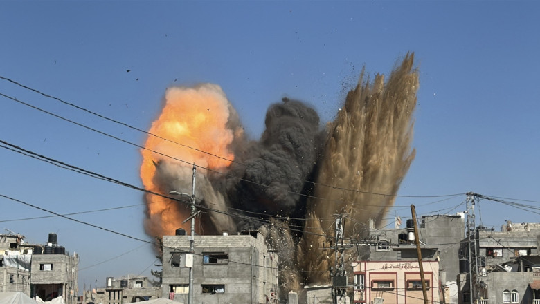 Conflictul Israel-Palestina: Poate coexistența să devină o realitate? Armistițiul lui Trump se bazează pe această întrebare, în contextul în care Hamas dispune de 20.000 de combatanți pregătiți. 1 analiza pot israelul si hamas sa coexiste armistitiul lui trump depinde de asta gruparea terorista mai are 20 000 de luptatori pregatiti 686b477975ee3