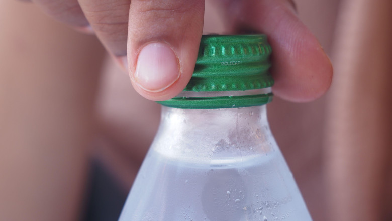 ANPC a verificat aproape 700 de firme din domeniul apei. Ce abateri au fost descoperite? 1 anpc a controlat aproape 700 de operatori economici care produc distribuie sau comercializeaza apa ce nereguli au fost gasite 6889e332e8955