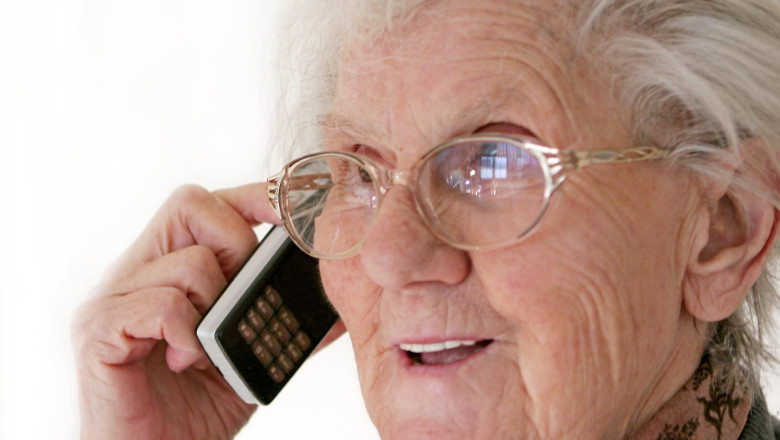 Operatorii vor opri apelurile telefonice înșelătoare din străinătate începând cu 7 iulie. 1 apelurile telefonice false primite din afara romaniei vor fi blocate de catre operatori din 7 iulie 6867cae732423