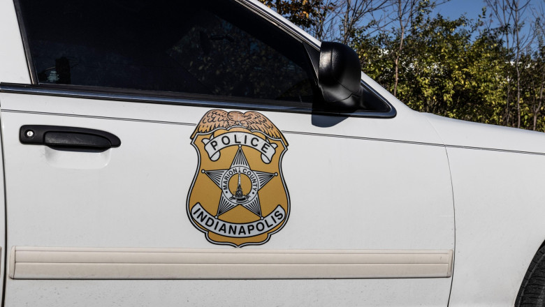 Sângeroasă tragedie în Indianapolis, la scurt timp după sărbătoarea Independenței: o tânără a murit, iar șase persoane au fost rănite. 1 atac armat in indianapolis dupa ziua independentei o fata a fost ucisa alti sase oameni au fost raniti 686939c951769