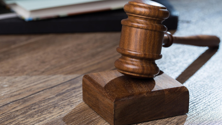 Un avocat din Alba a primit o condamnare definitivă de 5 ani și 9 luni pentru fraudă imobiliară de 12 milioane de euro. 1 avocat din alba condamnat definitiv la 5 ani si 9 luni de inchisoare pentru inselaciuni imobiliare de 12 milioane de euro 686fe18f858ab