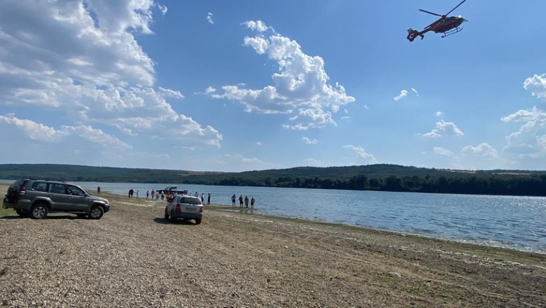 Tânărul de 16 ani dispărut în apele Dunării din județul Dolj a fost descoperit fără viață. 1 baiatul de 16 ani disparut in dunare in judetul dolj a fost gasit mort 687fb63dd1861