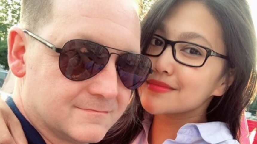 Starul emisiunii „90 Day Fiancé”, Eric Rosenbrook, reținut după ce și-a lovit soția care ținea în brațe copilul. 1 breaking news90 day fiance star eric rosenbrook arrested after slapping his wife when she was holding their baby 6871549b9302a