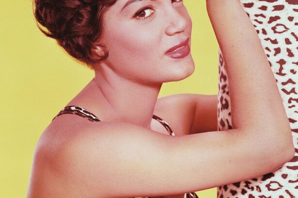 breaking newscountry star connie francis 87 hospitalized in florida 6865d2f6bb976