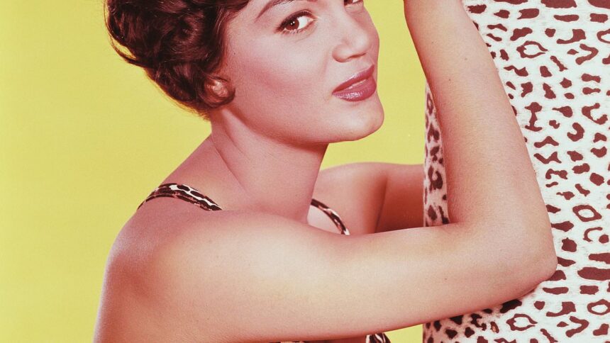 breaking newscountry star connie francis 87 hospitalized in florida 6865d2f6bb976