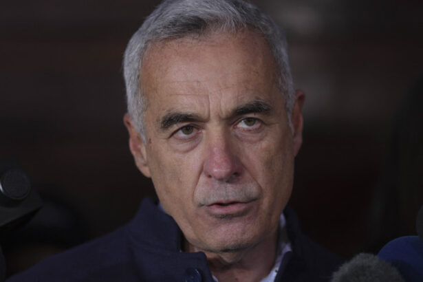 calin georgescu afla daca ramane sub masura controlului judiciar judecatoria sectorului 1 a amanat vineri luarea deciziei 686b55687afef