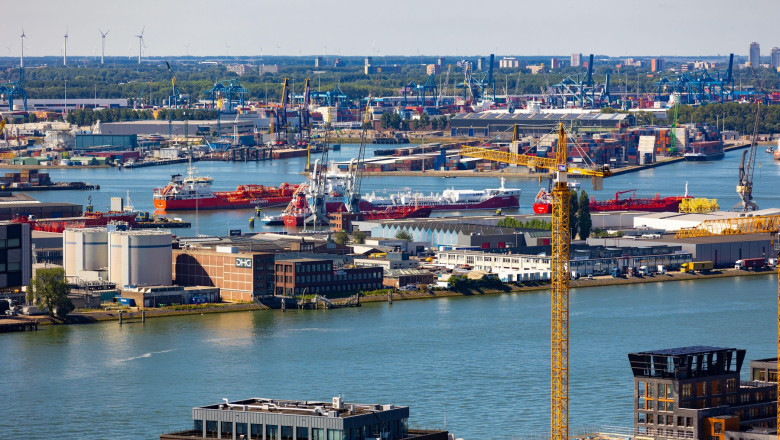 Cel mai important port european își întărește apărarea în fața amenințărilor din partea Rusiei. 1 cel mai mare port din europa se pregateste pentru un eventual razboi cu rusia financial times 6871e5c5ef250