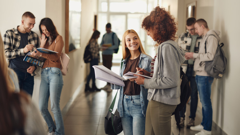 Top licee bucureștene în funcție de media de admitere pentru anul școlar 2025-2026 1 cele mai bune licee din bucuresti dupa ultima medie de intrare brosura de admitere pentru anul scolar 2025 2026 68846bccbeb36