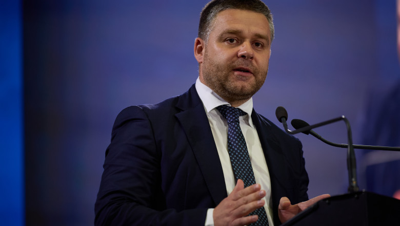 Ciprian Ciucu dezminte zvonurile de discordie în coaliție: Programul „Anghel Saligny” rămâne pe agenda noastră. 1 ciprian ciucu respinge ideea unui conflict in coalitie nu s a pus niciodata problema stoparii programului anghel saligny 68810421030c0