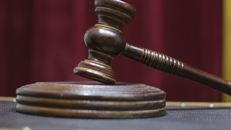 Claudiu Năsui denunță ÎCCJ pentru majorarea sporurilor judecătorilor ca reacție la diminuarea celor pentru condiții periculoase. Răspunsul ÎCCJ. 1 claudiu nasui acuza iccj ca a marit sporurile judecatorilor pentru a contracara taierea sporului de conditii vatamatoare replica iccj 6864549d5ebf6