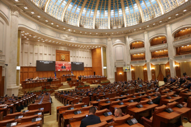 coalitia a gasit un artificiu prin care sa taie subventia partidelor fara sa umble prea mult la bani sumele raman uriase 686cf0dc8e810