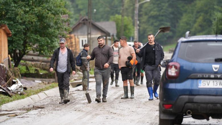 Consiliul Județean Galați sprijină sinistrații din Suceava cu 1 milion de lei: „Inundațiile pot distruge multe, dar nu și solidaritatea noastră.” 1 consiliul judetean galati a alocat 1 milion de lei pentru sinistratii din suceava puhoaiele pot lua tot dar nu si solidaritatea 6888f44e3a810