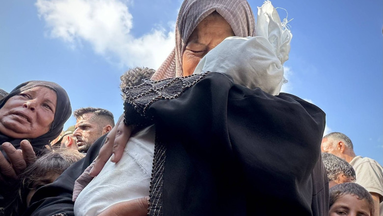 Tragedie în Gaza: 21 de copii și-au pierdut viața din cauza foametei în doar trei zile. ONU semnalează o criză alarmantă de malnutriție. 1 copii morti de foame in gaza 21 de decese in trei zile onu avertizeaza ca malnutritia