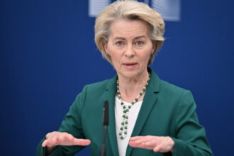 cum au votat eurodeputatii romani motiunea impotriva ursulei von der leyen 686fc889c3f3c