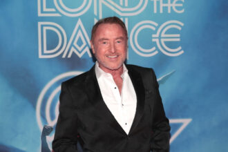 dansatorul michael flatley vrea sa fie presedintele irlandei l ar putea avea contracandidat pe conor mcgregor cand au loc alegerile 6883a006cc0b5