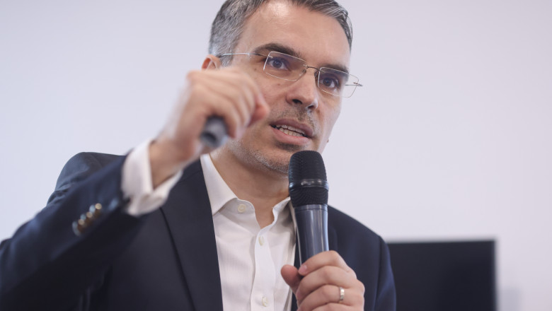 De ce românii simt nostalgia comunismului. Sociolog: „Poate că nu realizăm pe deplin ce înseamnă absența libertății.” 1 de ce duc romanii dorul comunismului sociolog poate ca nu intelegem suficient ce inseamna lipsa de libertate 687fa159322db