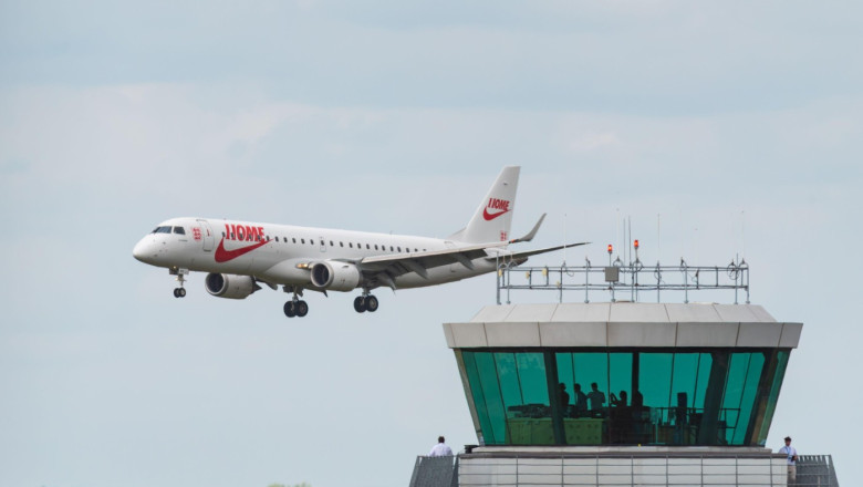 Probleme majore în gestionarea traficului aerian din Marea Britanie, aeroporturi afectate masiv 1 defectiune tehnica majora la sistemul de control al traficului aerian din marea britanie mai multe aeroporturi au fost afectate 688a75961799f