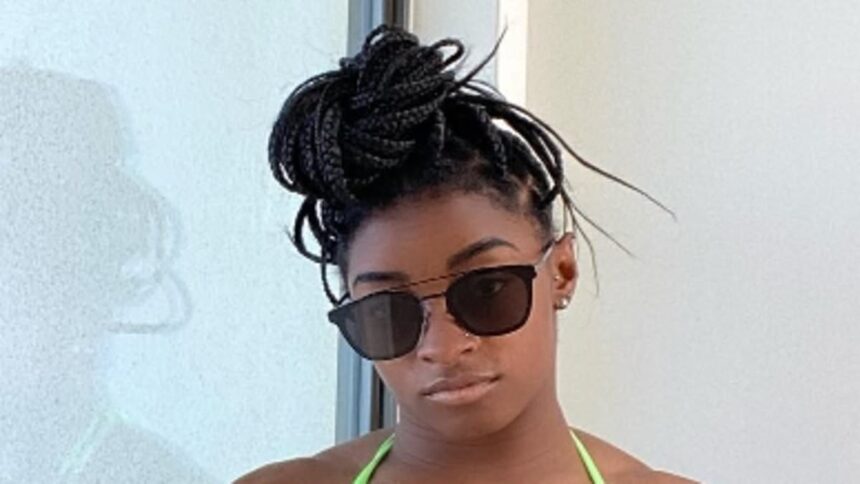 Simone Biles a recurs la intervenții estetice ascunse? Gimnasta își arată noul look în vacanță. 1 did simone biles get secret plastic surgery gymnast unveils new look on holiday 6865fcc9b9050