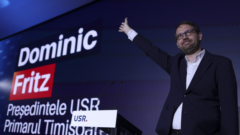 Dominic Fritz: Nu mi-aș fi imaginat niciodată că voi negocia la aceeași masă cu Grindeanu. 1 dominic fritz daca mi ar fi spus cineva ca o sa stau la masa cu grindeanu sa negociez as fi zis ca e nebun 687252143f5f1