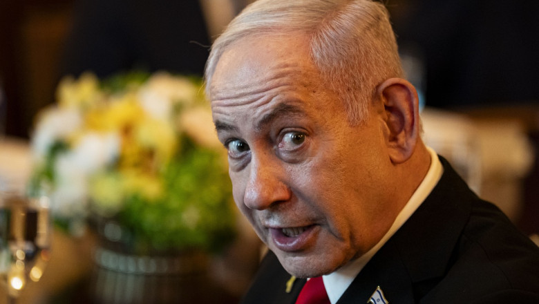 e ca un nebun bombardeaza tot timpul echipa lui trump tot mai ingrijorata de netanyahu dupa atacurile din siria 687e1e0cc660c