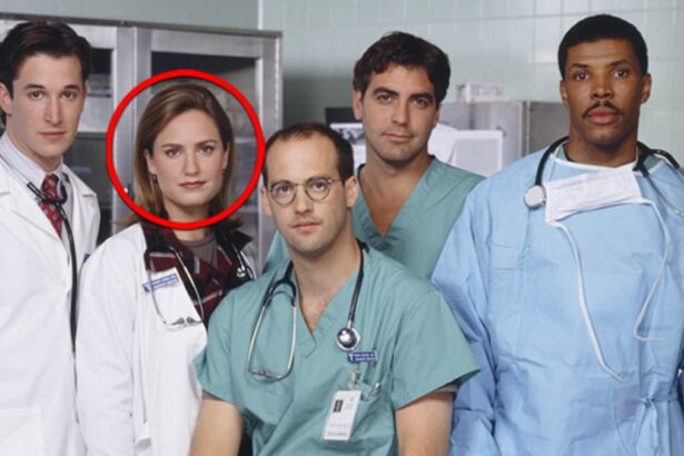 er star who quit the show at peak of its fame and later retired from acting is seen in rare snap 6863190dc9510