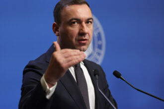 exclusiv ce a raspuns ministrul energiei intrebat daca va dona 20 din salariu la stat in fiecare luna 687670cd28447