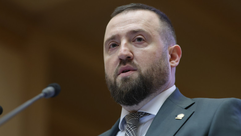 Șeful DNA își apără poziția față de stenogramele discutabile din cazul Piedone: „Refuz să accept modul în care au fost expuse.” 1 exclusiv cum justifica seful dna prezenta stenogramelor controversate din dosarul lui piedone resping felul in care au fost prezentate 6881faa1894a9