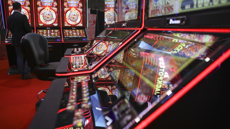 Ministrul Economiei discută despre scăderea impozitului pe jocuri de noroc de la 10% la 4%: „Decizia se va contura în curând, subiectul rămâne deschis.” 1 exclusiv ministrul economiei despre reducerea impozitului pe jocuri de noroc de la 10 la 4 vedem maine nu este subiectul inchis 686ae419a5dbd