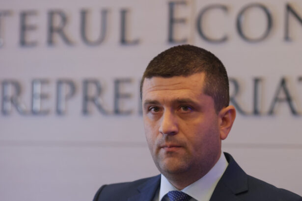 exclusiv miruta atac la grindeanu pe tema consilierilor din privat daca vin niste analisti buni s ar putea sa vedem niste legaturi 687ff3d0501c8