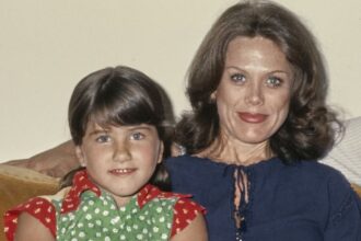 exclusivethe brutal estrangement from her mother nearly broke her now jennifer aniston is looking to bury the ghost with a controversial new role 6866a89f2b86f