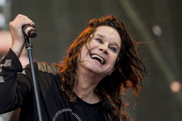 fake news rusesc escroci ucraineni au strans bani pentru inmormantarea lui ozzy osbourne 6884e36c5031b